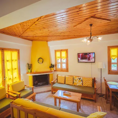 Holiday home Lemon House For Big Family In - Delicious