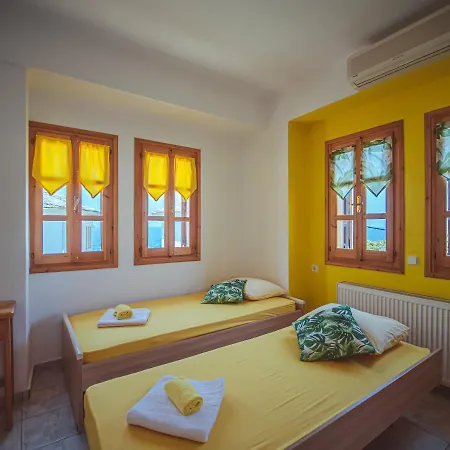 Holiday home Lemon House For Big Family In - Delicious *