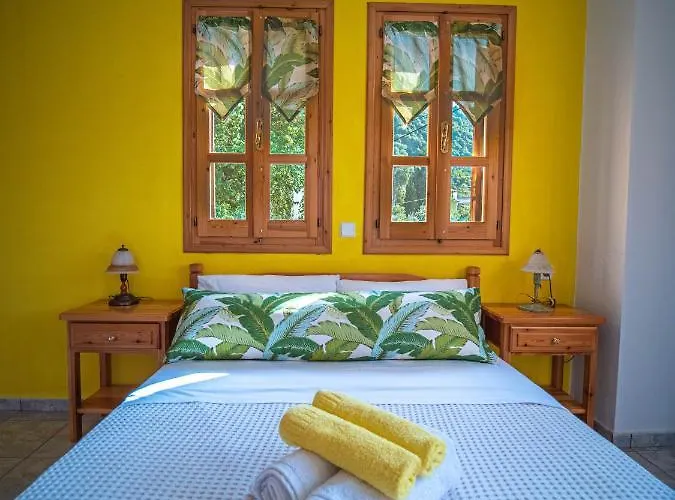 Holiday home Lemon House For Big Family In - Delicious *