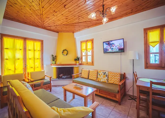 Lemon House For Big Family In - Delicious *